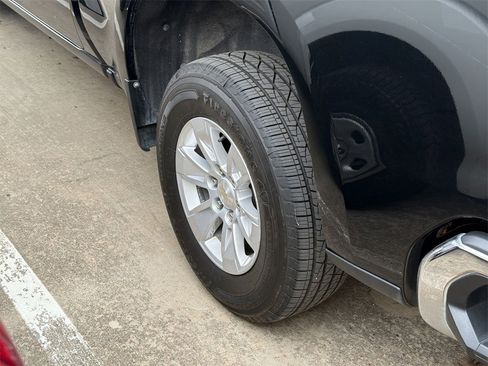 Used 2022 Chevrolet Silverado 1500 LT w/ Bed Protection Package image 5