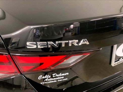 Used 2024 Nissan Sentra SV FWD image 8
