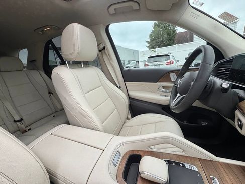 Used 2020 Mercedes-Benz GLE 350 4MATIC w/ Premium Package image 20