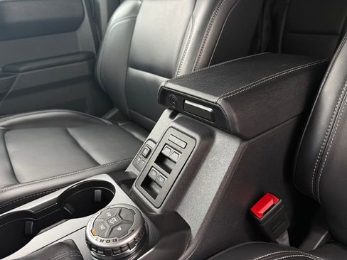 Used 2025 Ford Bronco Outer Banks AWD/4WD image 42