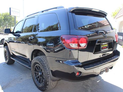 Used 2019 Toyota Sequoia TRD Sport AWD/4WD image 48