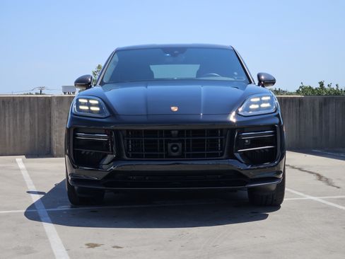 Certified 2026 Porsche Cayenne Turbo GT AWD/4WD image 11