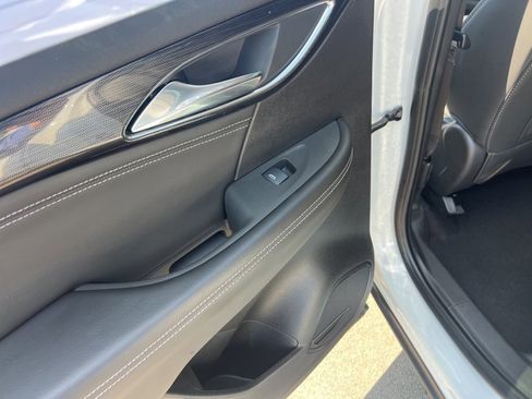 Used 2022 Buick Envision Preferred image 41