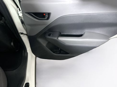 Used 2024 Subaru Crosstrek 2.0i Premium image 28