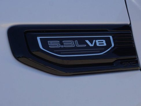 Used 2024 GMC Sierra 1500 Pro w/ Graphite Edition AWD/4WD image 12