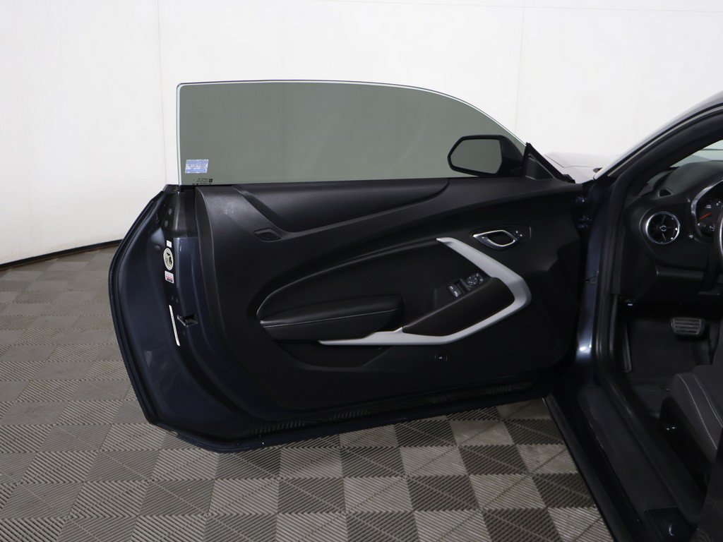 Used 2021 Chevrolet Camaro SS RWD image 15