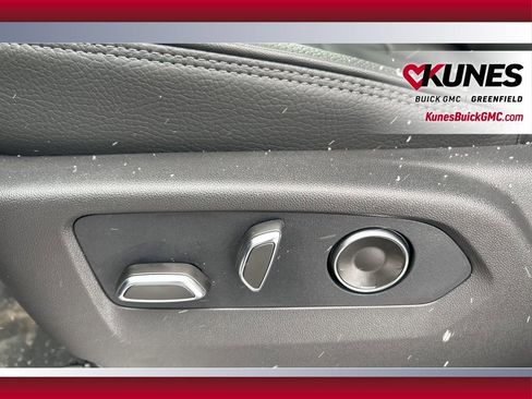 New 2026 GMC Sierra 1500 Denali w/ Denali Reserve Package image 18