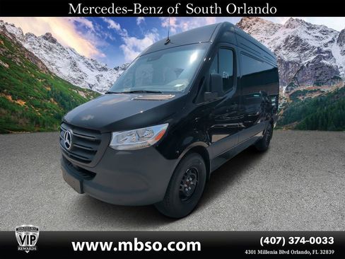 Used 2024 Mercedes-Benz Sprinter 2500 image 18