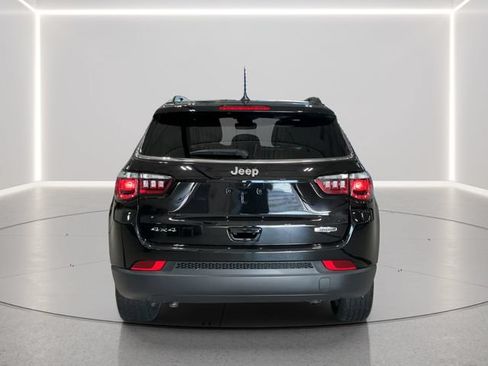 Used 2024 Jeep Compass Latitude AWD/4WD image 4