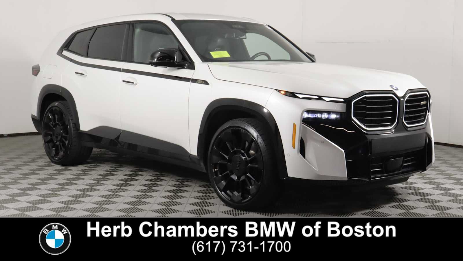 Used 2023 BMW XM AWD/4WD image 1