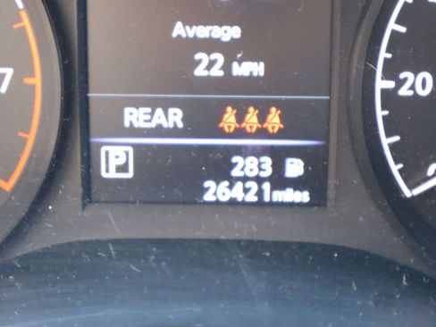Used 2024 Nissan Altima 2.5 S FWD image 9