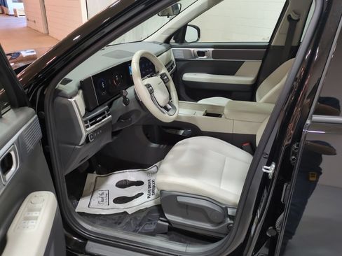 Used 2024 Hyundai Santa Fe SE FWD image 16