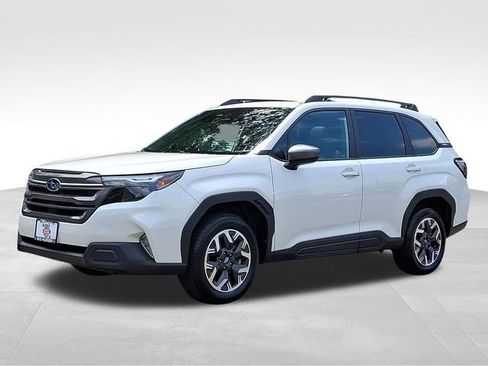 Used 2026 Subaru Forester Premium AWD/4WD image 3