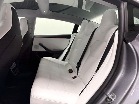 Used 2025 Tesla Model 3 Performance AWD/4WD image 24