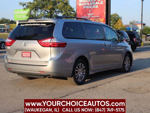 Used 2018 Toyota Sienna image 5