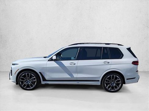 Used 2023 BMW X7 xDrive40i w/ Executive Package AWD/4WD image 9