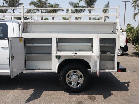 Used 2021 RAM 3500 Big Horn image 12