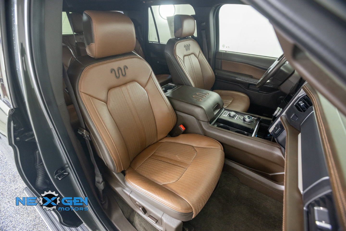 Used 2023 Ford Expedition King Ranch AWD/4WD image 8