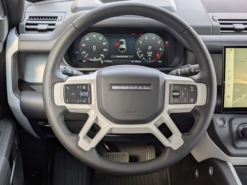 New 2026 Land Rover Defender 110 X-Dynamic SE image 22