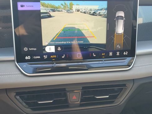 Certified 2026 Volkswagen Tiguan SE AWD/4WD image 28
