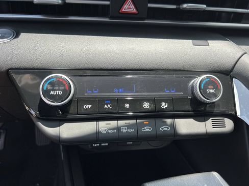 New 2026 Hyundai Elantra Hybrid FWD image 26