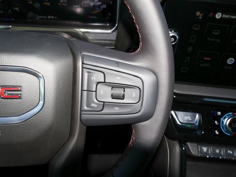 New 2026 GMC Sierra 2500 AT4X w/ LPO, Black Badging Package AWD/4WD image 23