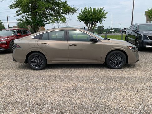 New 2026 Nissan Sentra SV w/ Floor Mat Package FWD image 2