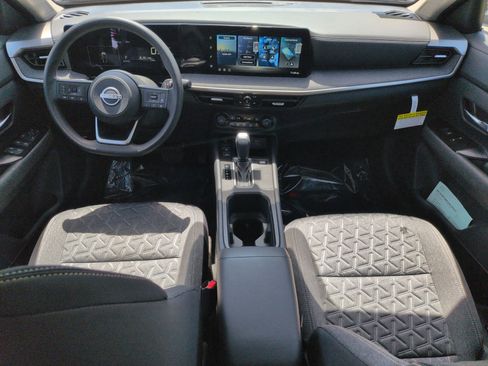 New 2026 Nissan Kicks SV w/ Charging Package FWD image 9