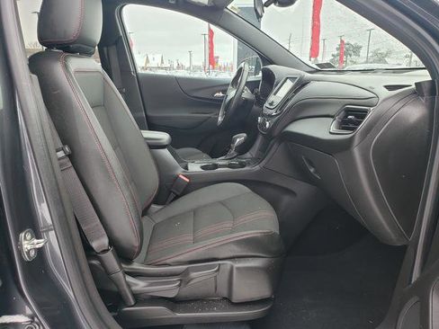 Used 2022 Chevrolet Equinox RS image 19