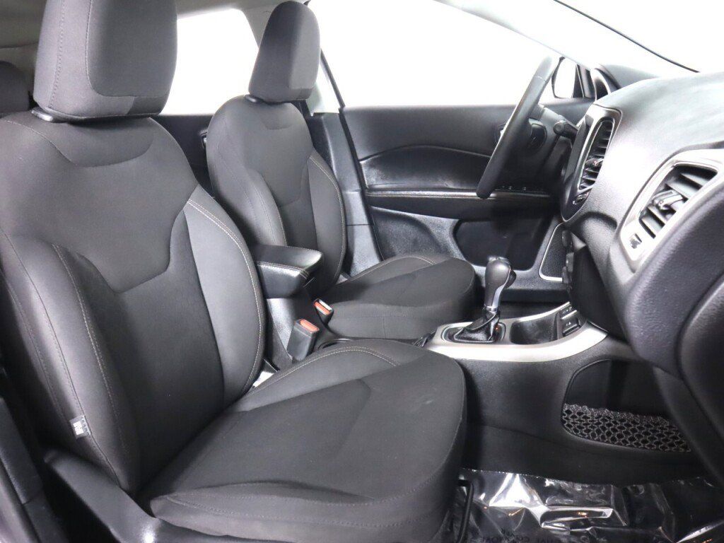 Used 2020 Jeep Compass Sport FWD image 35