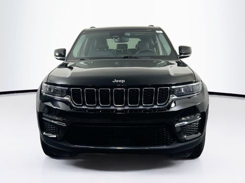 Used 2023 Jeep Grand Cherokee Limited AWD/4WD image 2