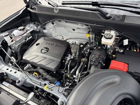 Used 2026 Buick Encore GX Sport Touring w/ Advanced Technology Package image 33