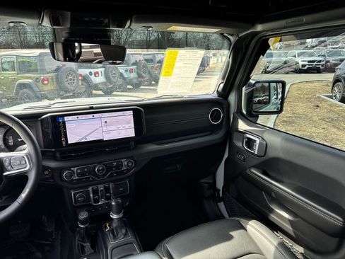 Used 2024 Jeep Wrangler Sahara w/ Technology Group image 31