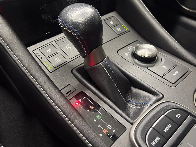 Used 2017 Lexus RC F w/ Premium Package RWD image 21