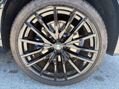 Used 2021 BMW X5 sDrive40i w/ M Sport Package RWD image 6