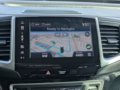 Used 2018 Honda Pilot Touring image 26