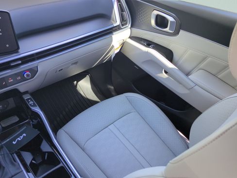New 2026 Kia Sorento SX FWD image 16