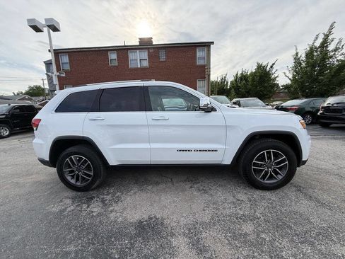 Used 2019 Jeep Grand Cherokee Limited AWD/4WD image 6