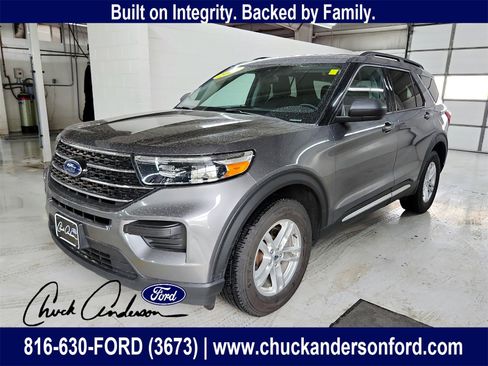 Used 2021 Ford Explorer XLT image 7