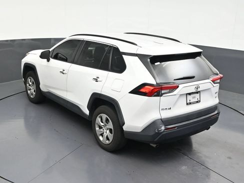 Used 2020 Toyota RAV4 LE FWD image 17