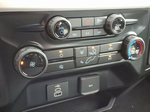 New 2026 Ford F250 XL AWD/4WD image 19