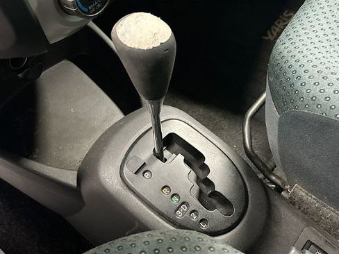 Used 2007 Toyota Yaris Base w/ PWR Pkg w/Steel Wheels image 15