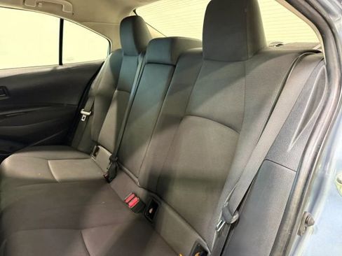 Used 2022 Toyota Corolla LE FWD image 25