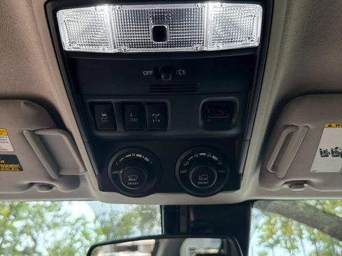 Used 2022 Toyota 4Runner TRD Off-Road AWD/4WD image 22