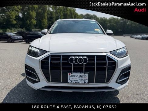 Certified 2023 Audi Q5 Premium w/ Convenience Package AWD/4WD image 2
