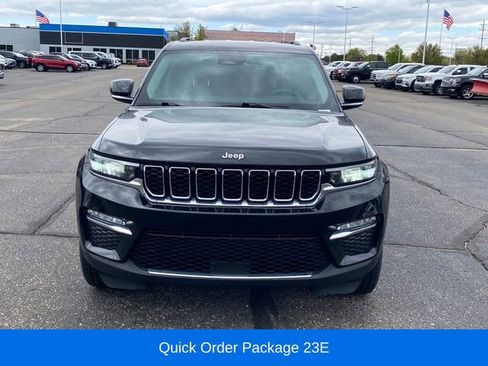 Used 2023 Jeep Grand Cherokee Limited AWD/4WD image 2