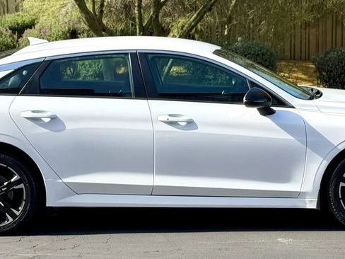 Used 2022 Kia K5 GT-Line FWD image 4
