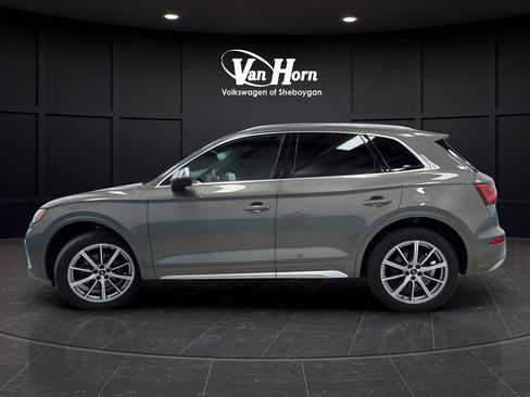 Used 2024 Audi SQ5 Premium w/ Convenience Package AWD/4WD image 4
