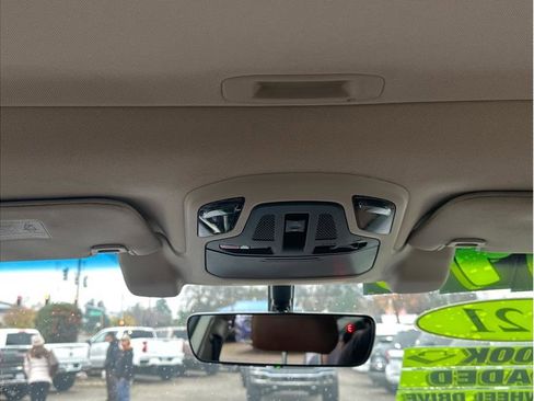 Used 2021 Subaru Outback Touring XT image 22