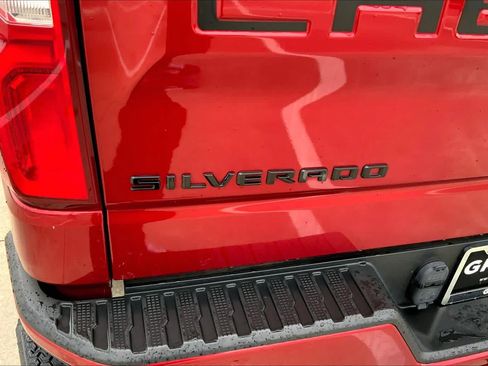 Used 2021 Chevrolet Silverado 1500 RST AWD/4WD image 30